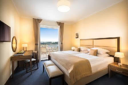 Отель Remisens Premium Casa Rosa Порторож Экстерьер фото